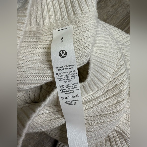 Lululemon Silk Blend Cable Pullover Crewneck Sweater Small - Picture 4 of 8